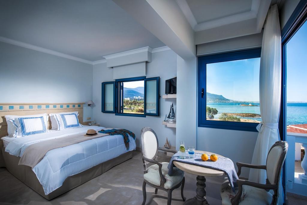 Pyrgos Blue Aparthotel Malia  Bagian luar foto