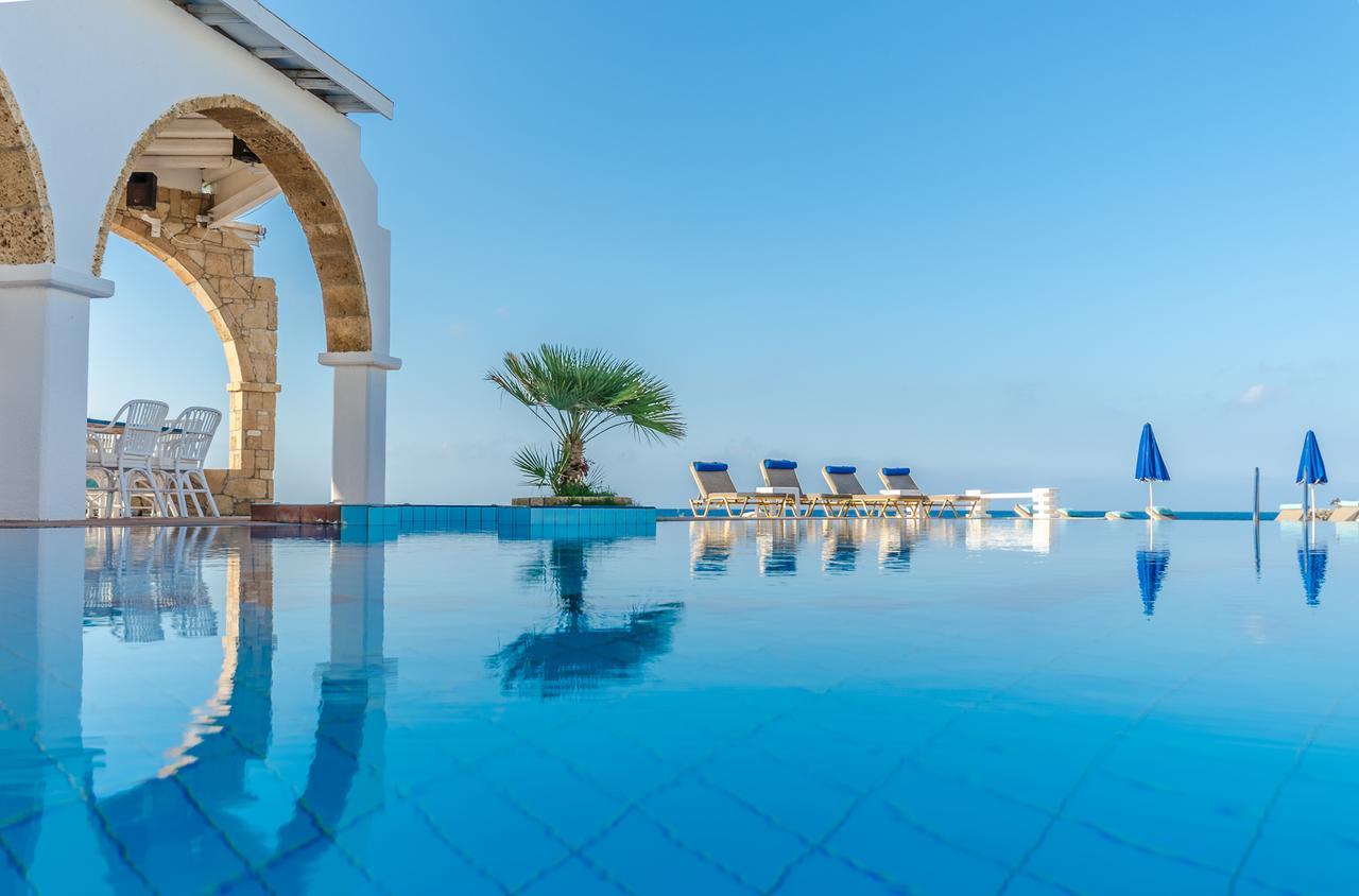 Pyrgos Blue Aparthotel Malia  Bagian luar foto